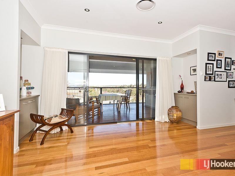 12 Roundelay Court, Eatons Hill QLD 4037