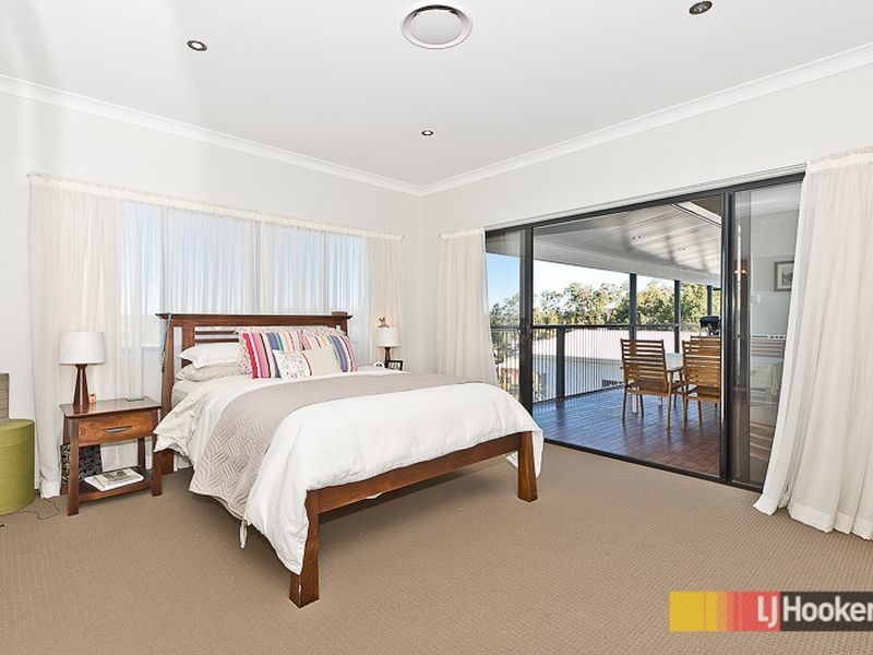 12 Roundelay Court, Eatons Hill QLD 4037