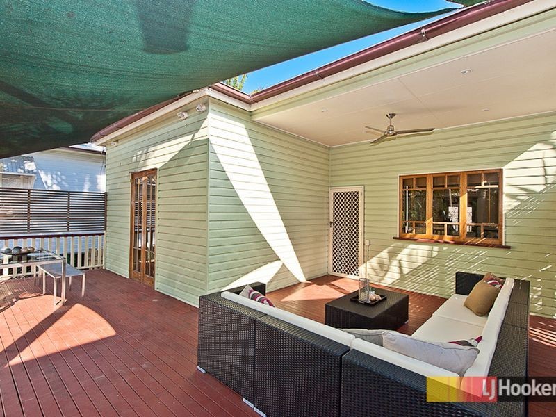 15 Jeffcott Street, Wavell Heights QLD 4012