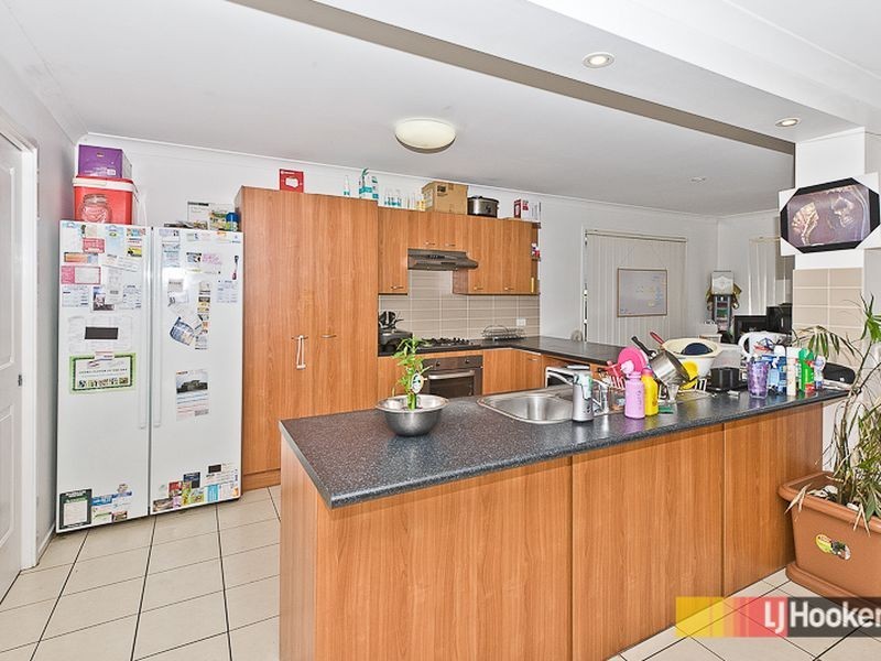 18 Acacia Crescent, Kallangur QLD 4503