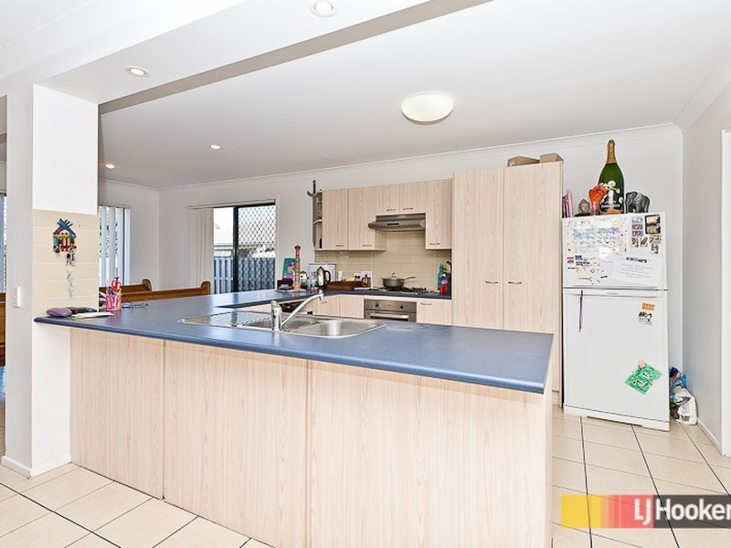 9 Acacia Crescent, Kallangur QLD 4503