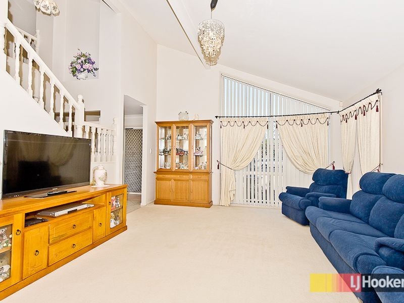 72 Streisand Drive, Mcdowall QLD 4053