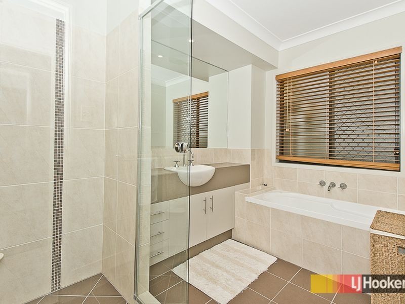 29 Yarraman Street, Arana Hills QLD 4054