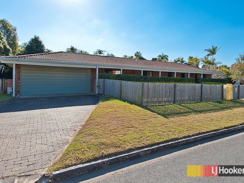 1 Eucalyptus Place, Albany Creek QLD 4035
