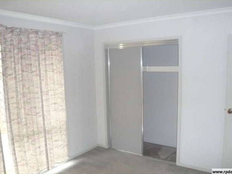 2/61 Hibiscus Circuit, Fitzgibbon QLD 4018