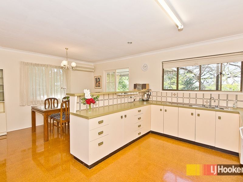 11 Janelle Street, Aspley QLD 4034