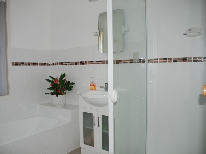 16 Hillcrest Street, Aspley QLD 4034