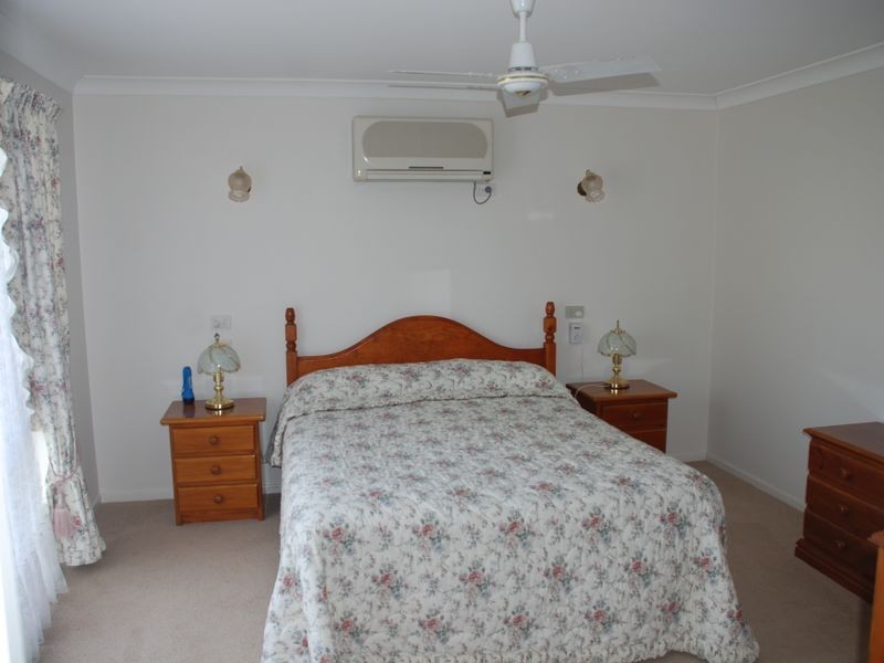 16 Hillcrest Street, Aspley QLD 4034