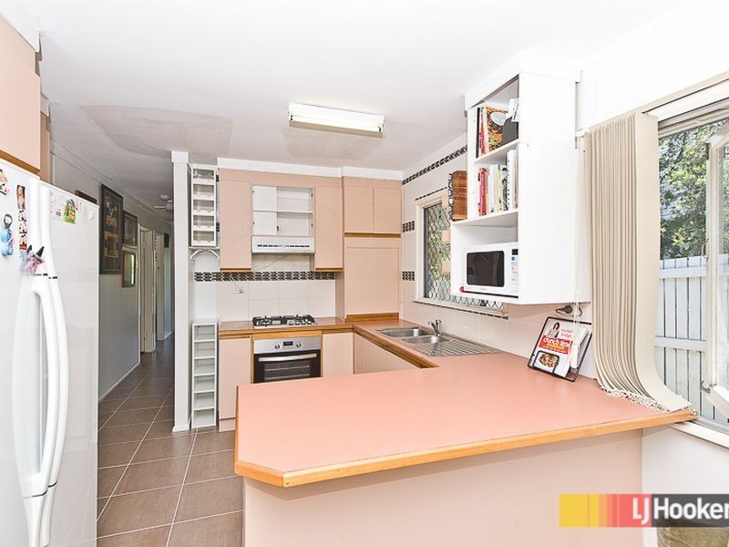 11 Cranbourne Street, Chermside West QLD 4032