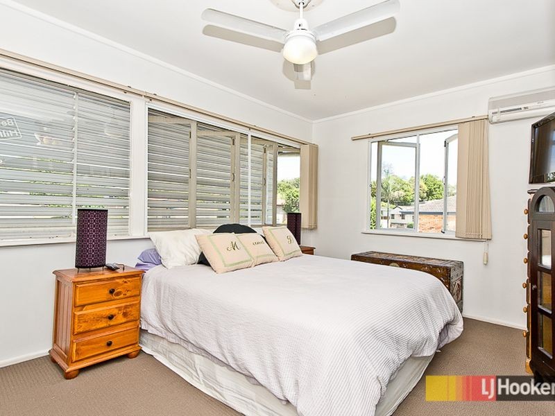 11 Cranbourne Street, Chermside West QLD 4032