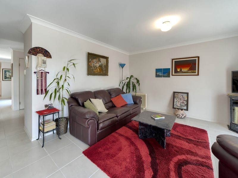 84 Silkyoak Cct, Fitzgibbon QLD 4018