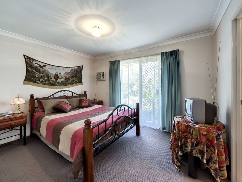 84 Silkyoak Cct, Fitzgibbon QLD 4018
