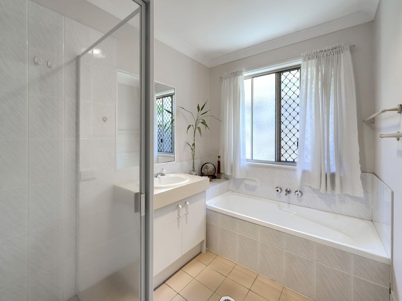 84 Silkyoak Cct, Fitzgibbon QLD 4018