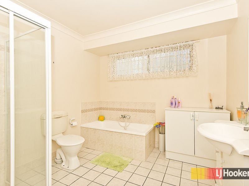 56 Azalea  Crescent, Fitzgibbon QLD 4018