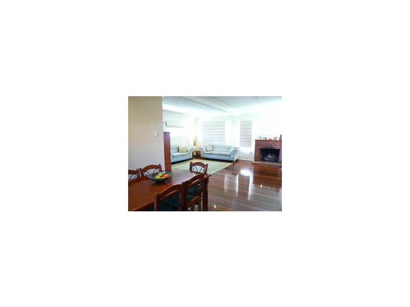 6 Decker Street, Chermside West QLD 4032