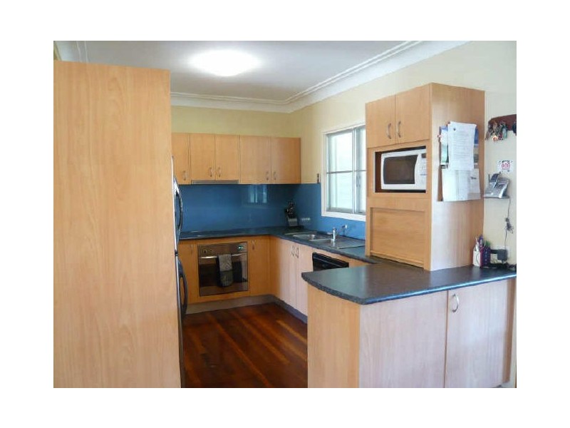 6 Decker Street, Chermside West QLD 4032