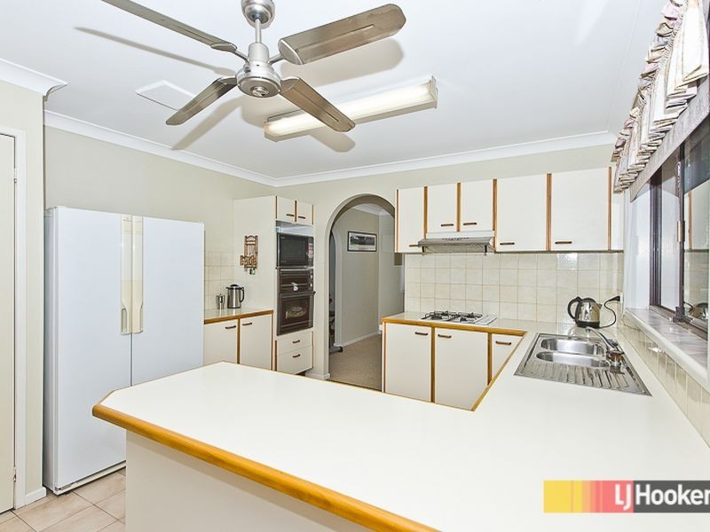 1 Charmaine Court, Albany Creek QLD 4035