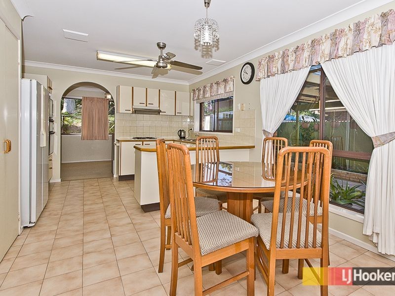 1 Charmaine Court, Albany Creek QLD 4035