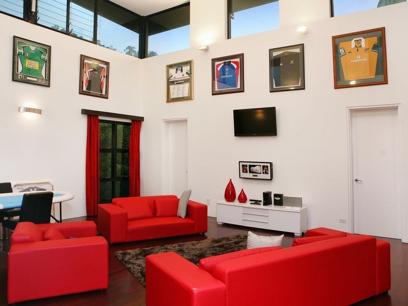 948 Mt Nebo Road, Camp Mountain QLD 4520