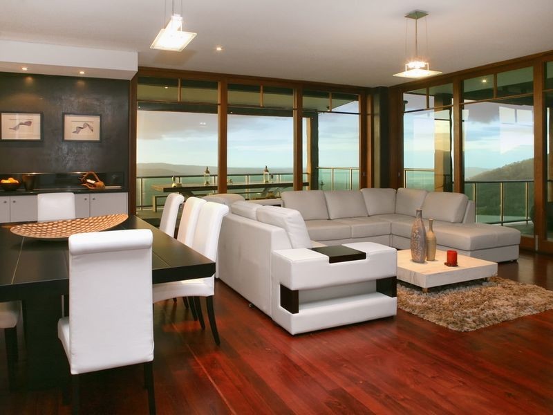 948 Mt Nebo Road, Camp Mountain QLD 4520