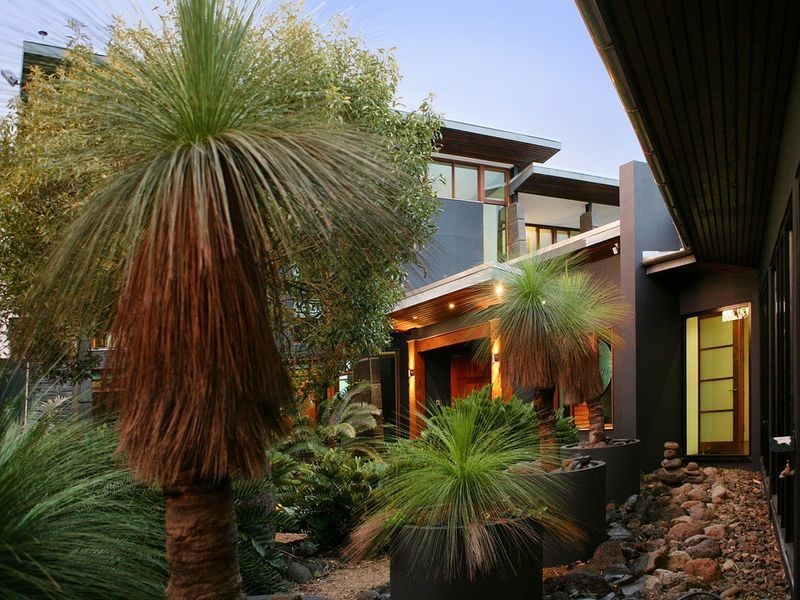 948 Mt Nebo Road, Camp Mountain QLD 4520