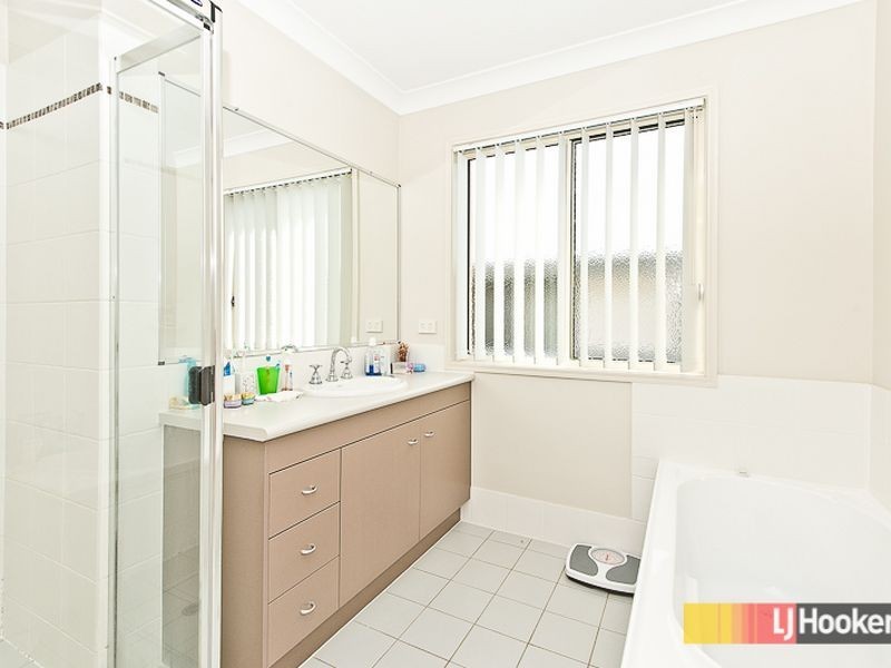 9 Petrie Crescent, Aspley QLD 4034