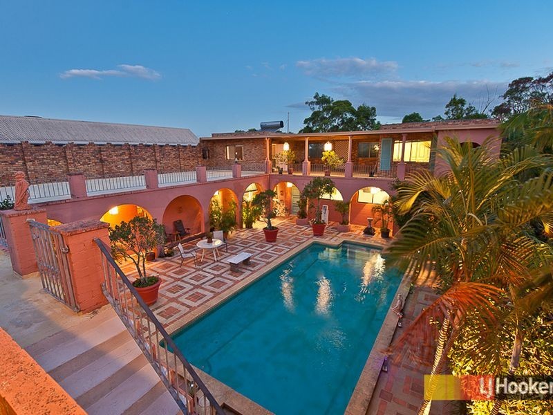 14 Ashley Road, Chermside West QLD 4032