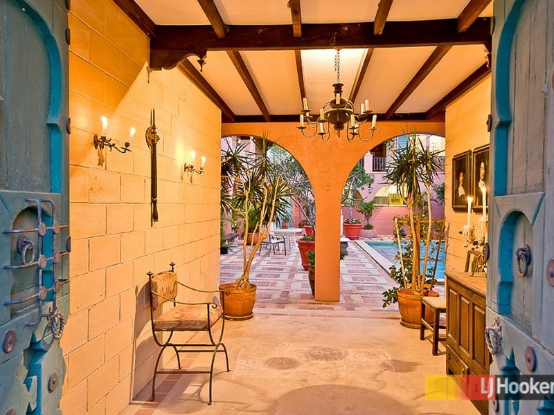 14 Ashley Road, Chermside West QLD 4032