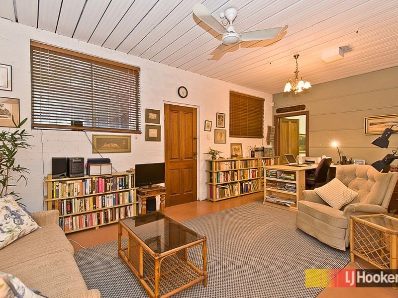 14 Ashley Road, Chermside West QLD 4032