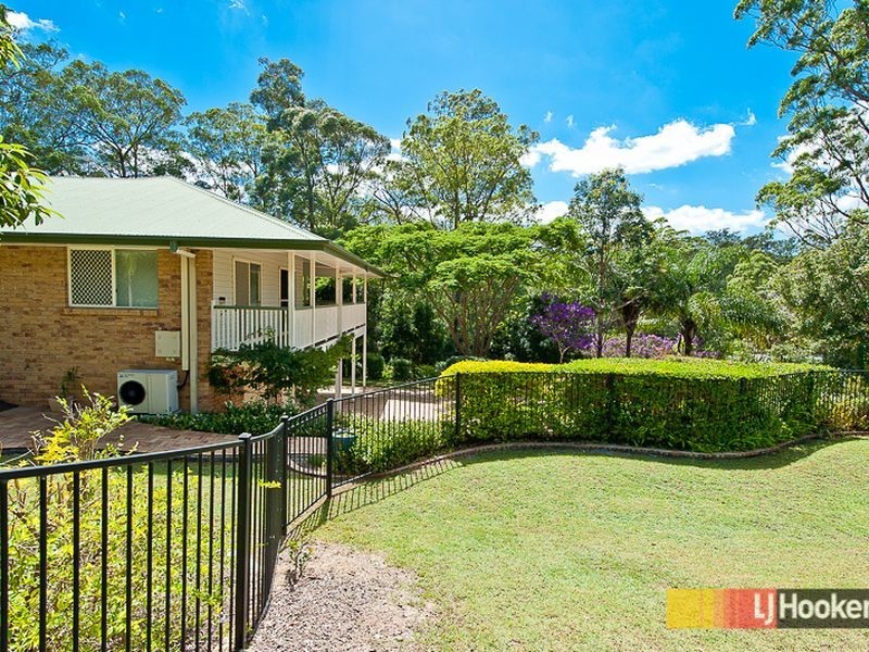 4 Clematis Court, Cashmere QLD 4500