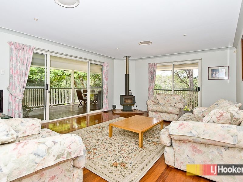 4 Clematis Court, Cashmere QLD 4500