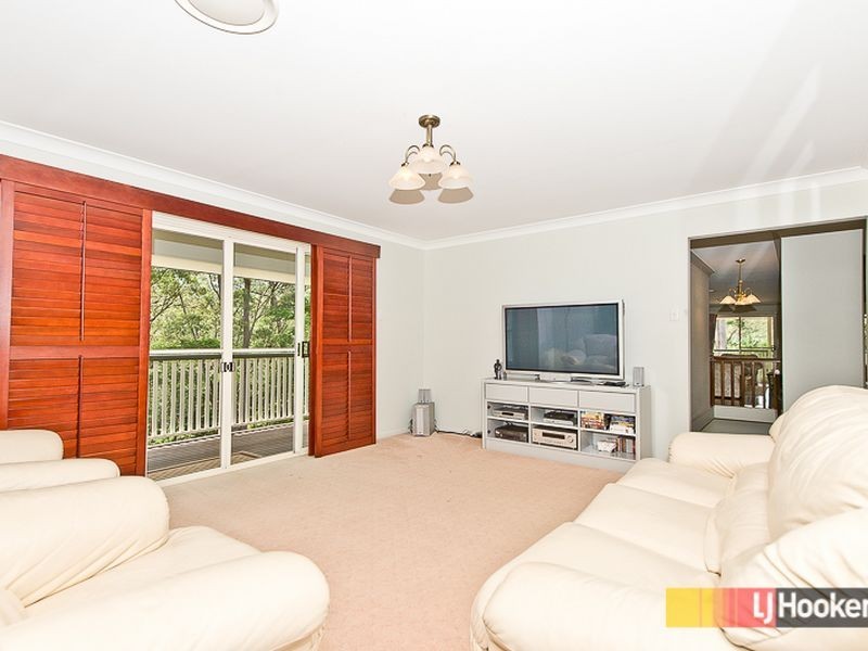 4 Clematis Court, Cashmere QLD 4500