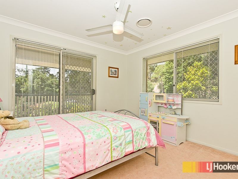 4 Clematis Court, Cashmere QLD 4500