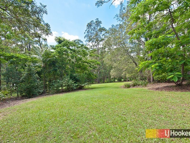 4 Clematis Court, Cashmere QLD 4500
