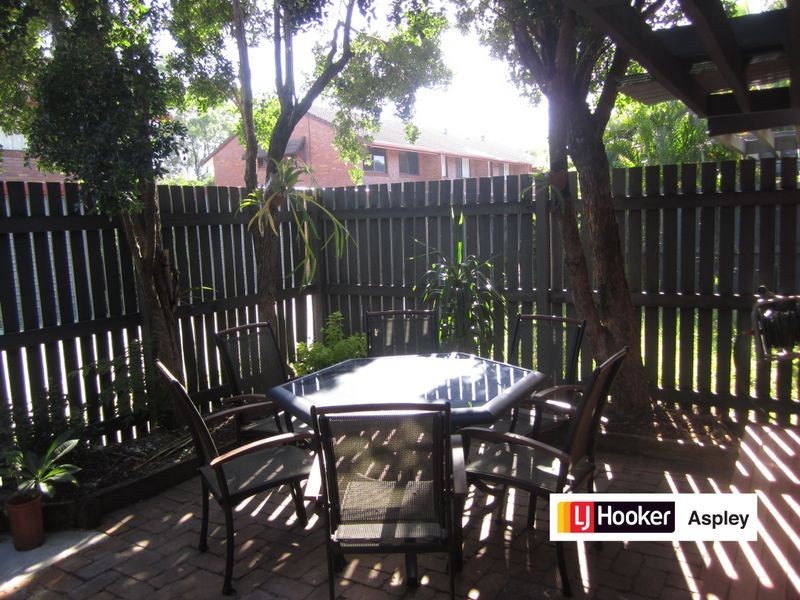 2/11 Balcara Avenue, Carseldine QLD 4034