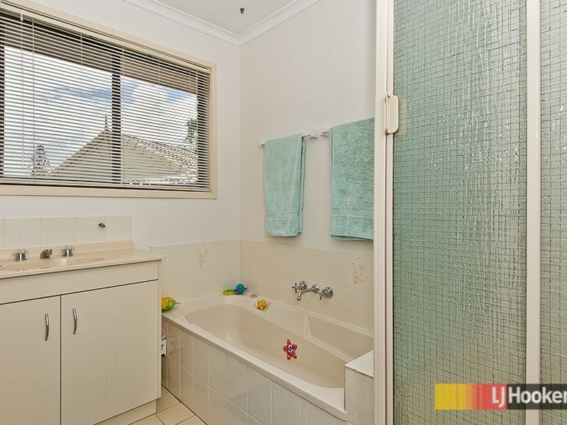 42 Wyena Street, Kallangur QLD 4503