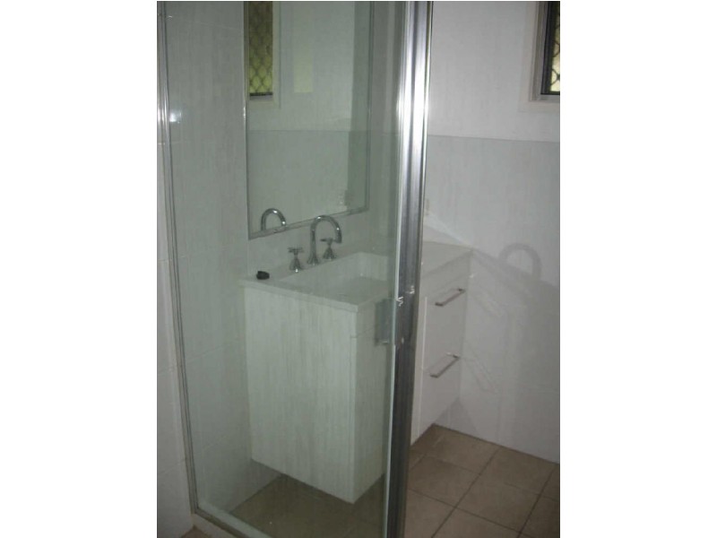 105 Mawson Street, Stafford Heights QLD 4053