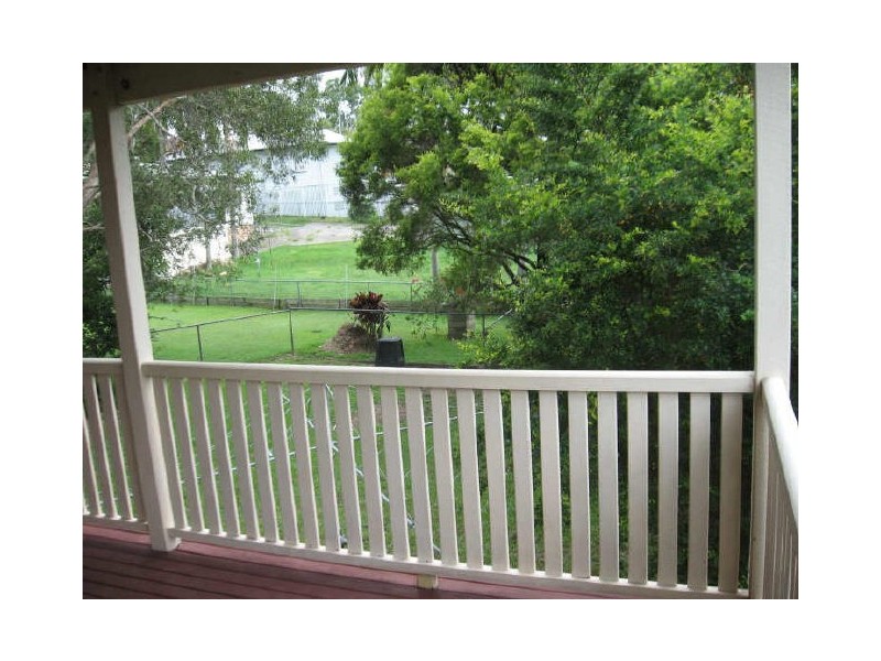 105 Mawson Street, Stafford Heights QLD 4053