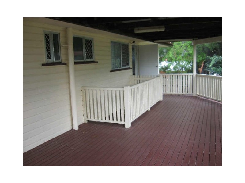 105 Mawson Street, Stafford Heights QLD 4053