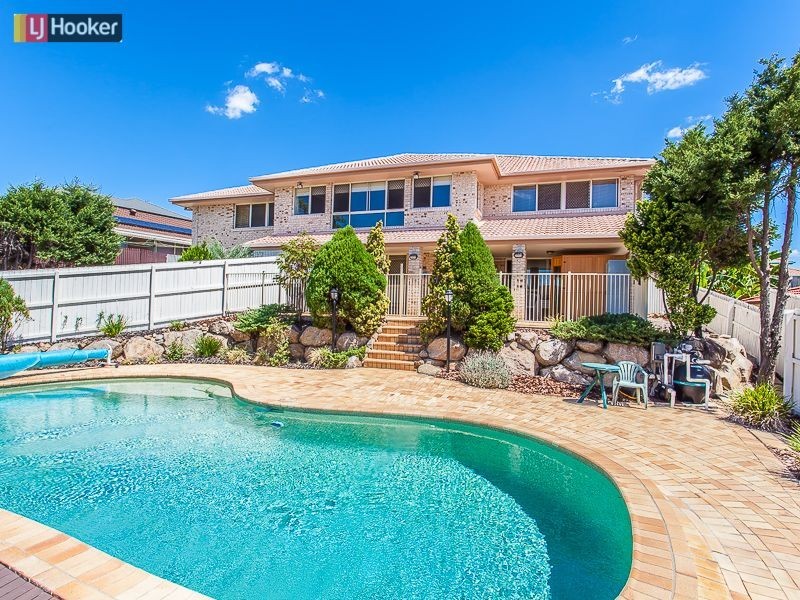 15 Aquarius Place, Bridgeman Downs QLD 4035