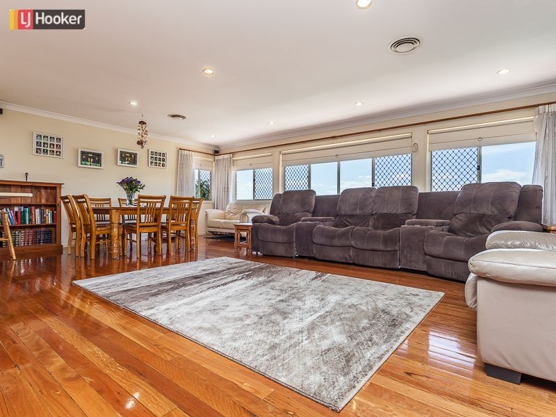 15 Aquarius Place, Bridgeman Downs QLD 4035