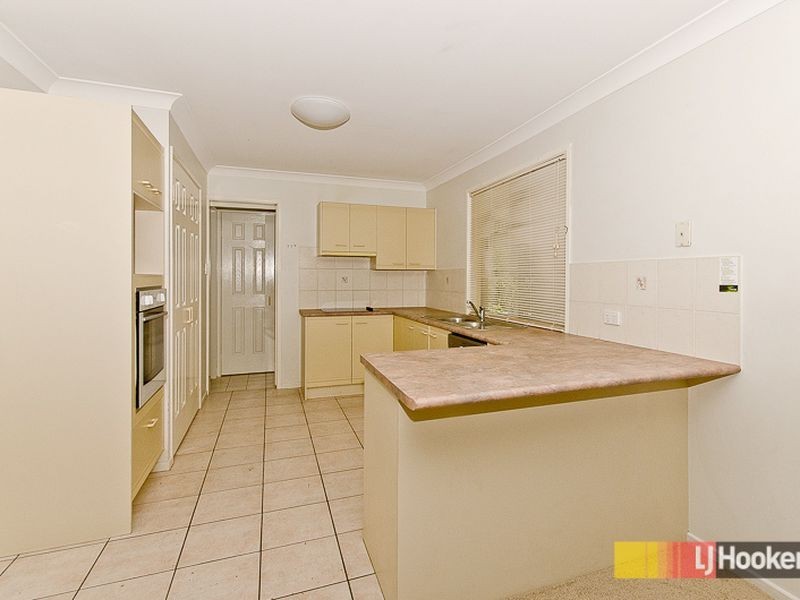 14 Tonnere Court, Eatons Hill QLD 4037