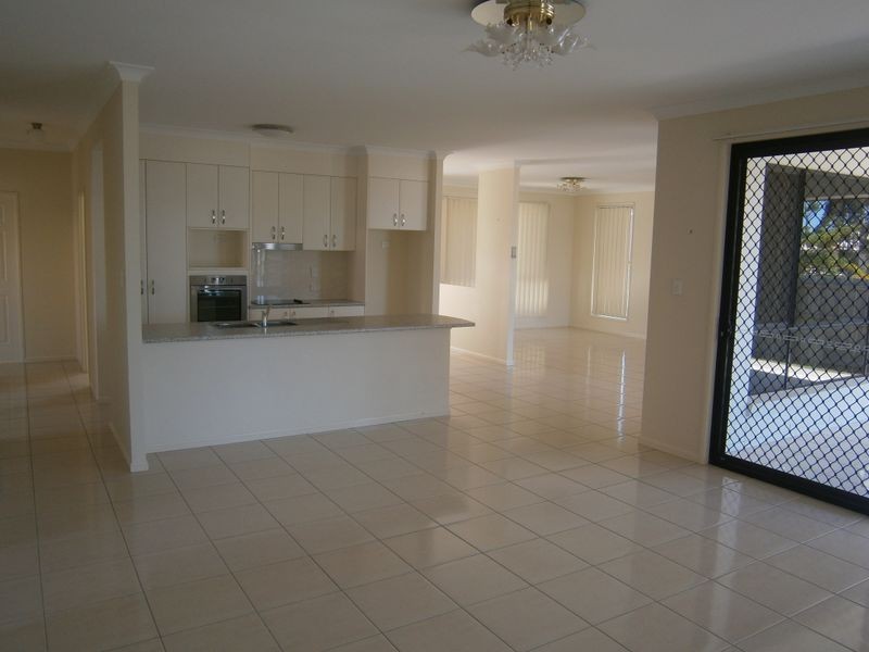 11 Langer Circuit, North Lakes QLD 4509