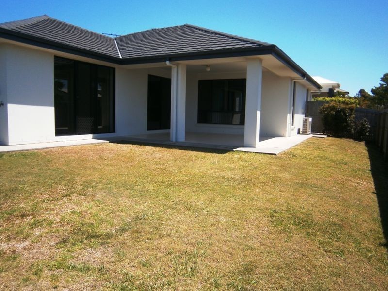 11 Langer Circuit, North Lakes QLD 4509