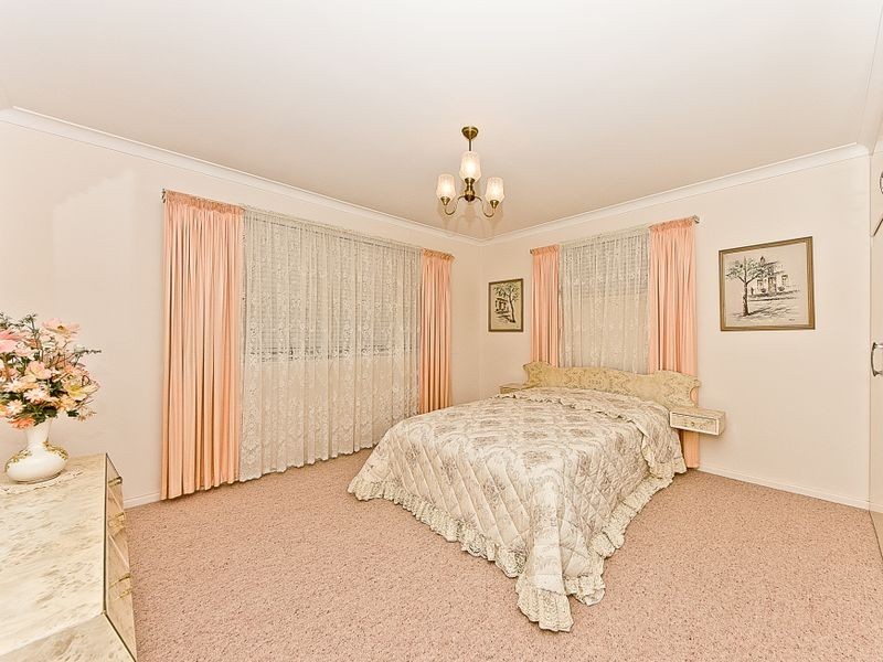 5 Ibsen Street, Aspley QLD 4034