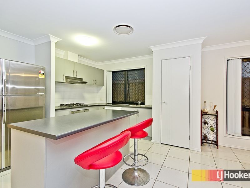 56 Merimbula Crescent, Fitzgibbon QLD 4018