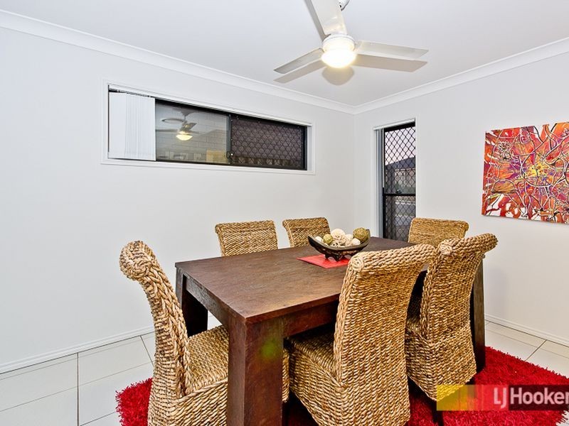 56 Merimbula Crescent, Fitzgibbon QLD 4018