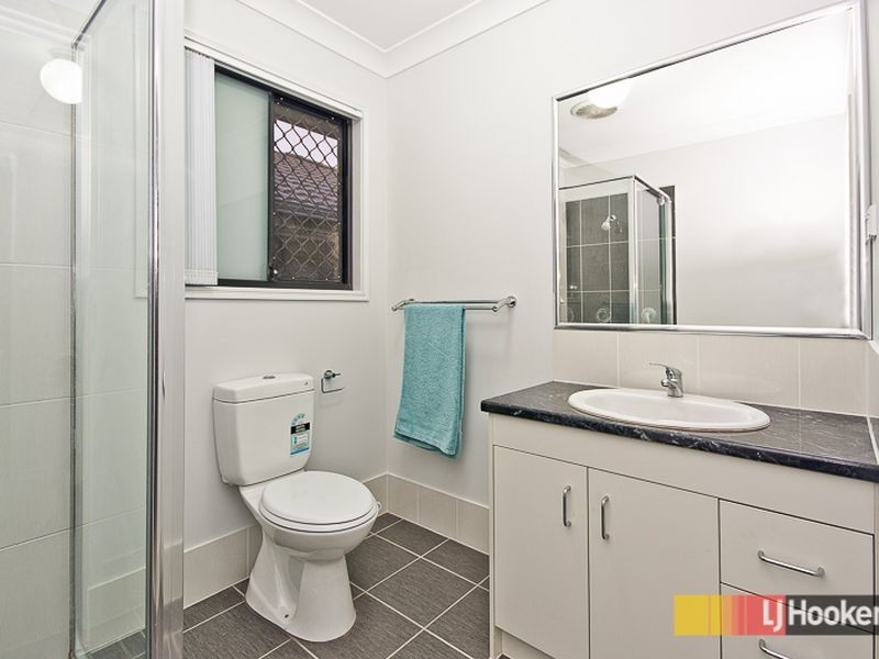 56 Merimbula Crescent, Fitzgibbon QLD 4018