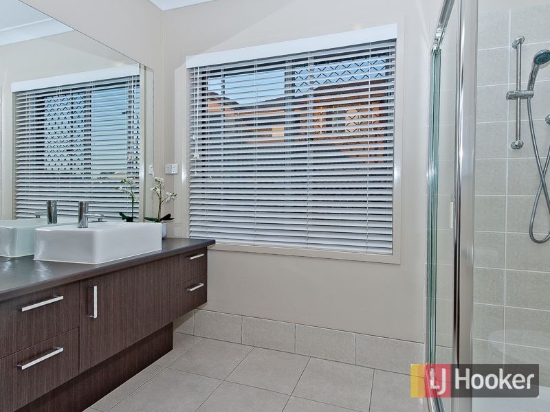 9 Mt Kaputar Ave, Fitzgibbon QLD 4018