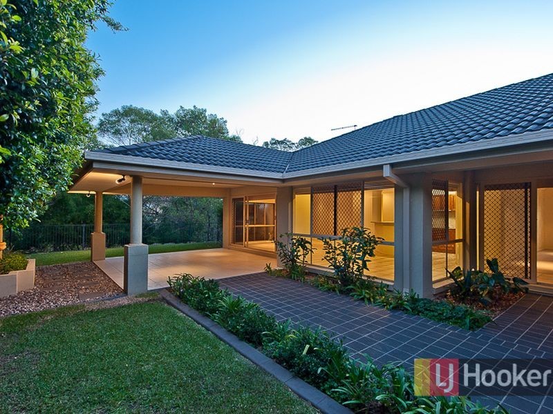 11 Kettleton Close, Bridgeman Downs QLD 4035